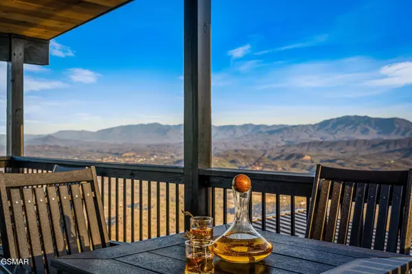 2130 Ross Way, Sevierville, TN 37876