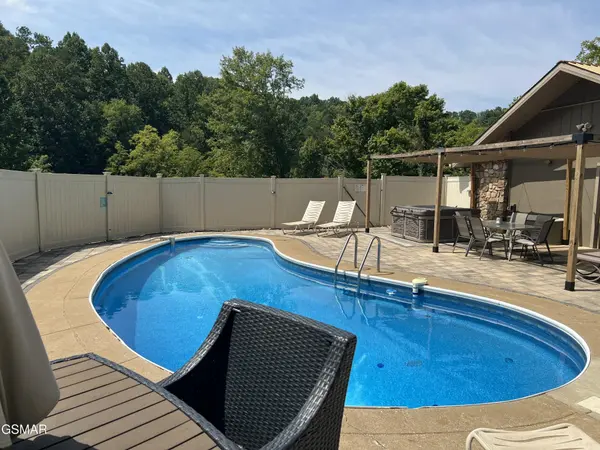 560 Buckhorn Road, Gatlinburg, TN 37738