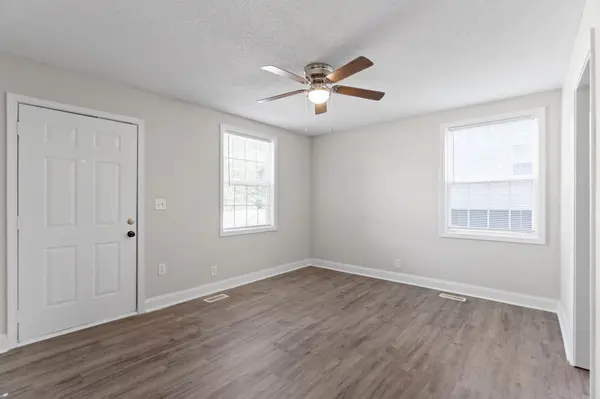 928 Woody Hills Dr, Clarksville, TN 37040