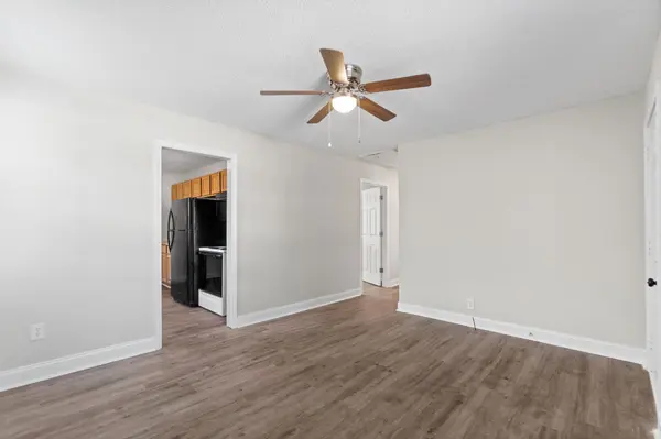 928 Woody Hills Dr, Clarksville, TN 37040