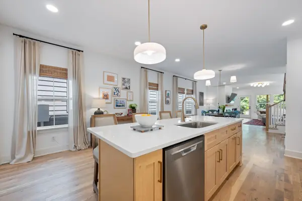 2706A Bronte Ave, Nashville, TN 37216