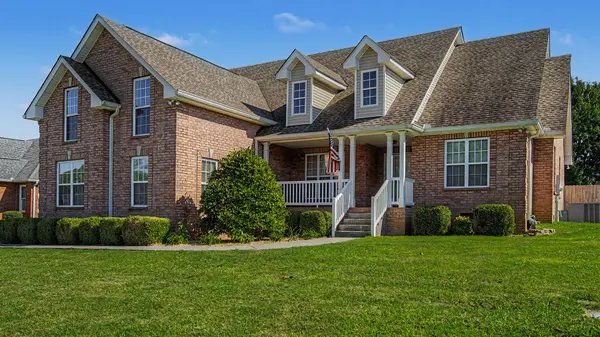 124 Thoroughbred Way, White House, TN 37188