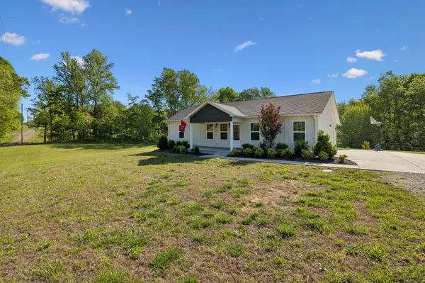 300 Still Point Rd, Smithville, TN 37166