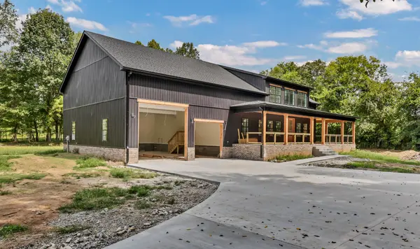 1046 Indian Creek Rd, Cumberland Furnace, TN 37051