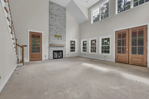 1046 Indian Creek Rd, Cumberland Furnace, TN 37051