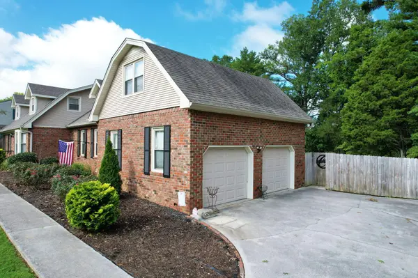 725 Everhart Drive #NW, Cleveland, TN 37311