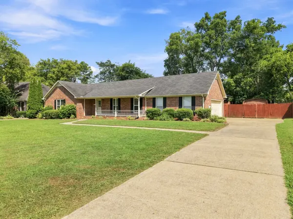 718 Majesty Dr, Murfreesboro, TN 37129