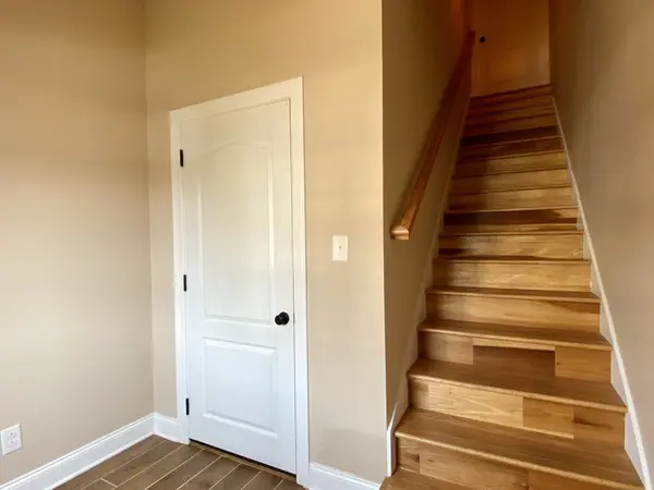 123 Bogard Lane, Clarksville, TN 37040