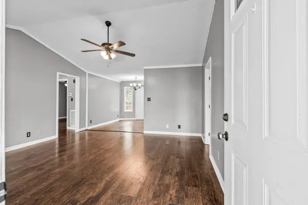 622 Woodhaven Dr, Clarksville, TN 37042