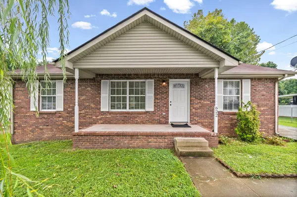622 Woodhaven Dr, Clarksville, TN 37042