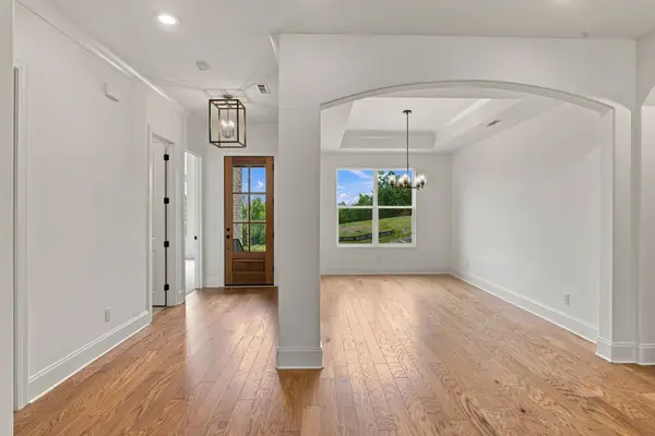 1004 Tiane Trail, Gallatin, TN 37066