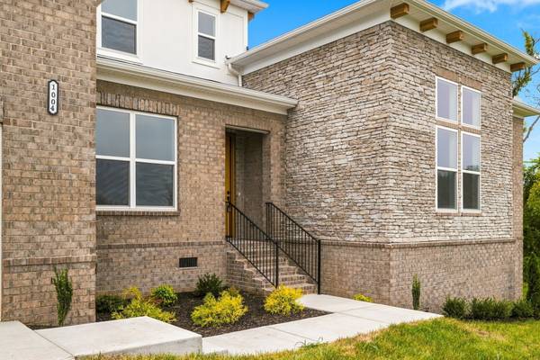 1004 Tiane Trail, Gallatin, TN 37066