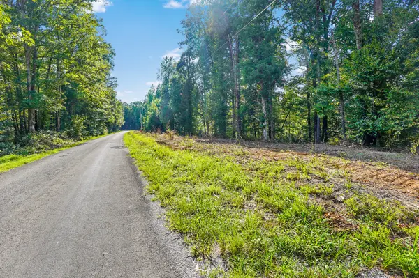 7 Selph Rd, Stewart, TN 37175