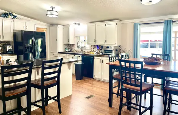 215 Cypress Creek Cv, Linden, TN 37096