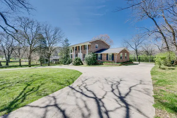 795 Greeley Dr, Nashville, TN 37205