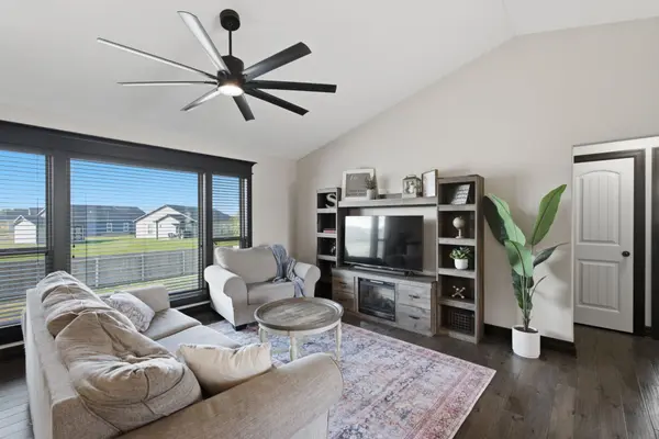 11249 W Sondra St, Maize, KS 67101