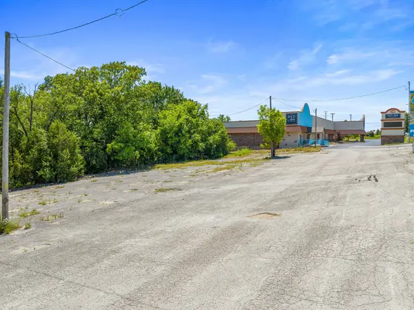 1416 W 76 Boulevard, Branson, MO 65616