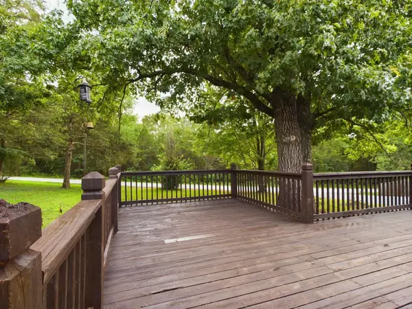 163 Corewood Lane, Reeds Spring, MO 65737