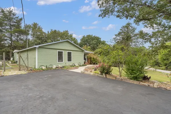 7912 State Hwy Dd, Branson West, MO 65737