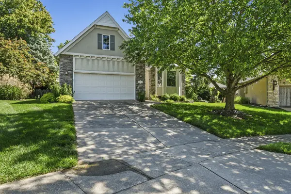962 S Carriage Avenue, Springfield, MO 65809