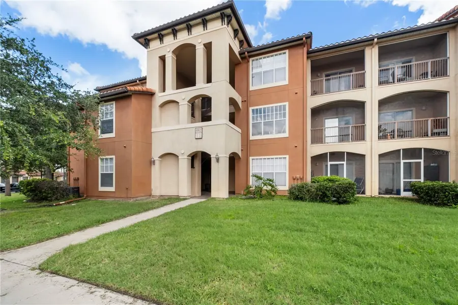 5512 METROWEST BLVD #12-203, Orlando, FL 32811