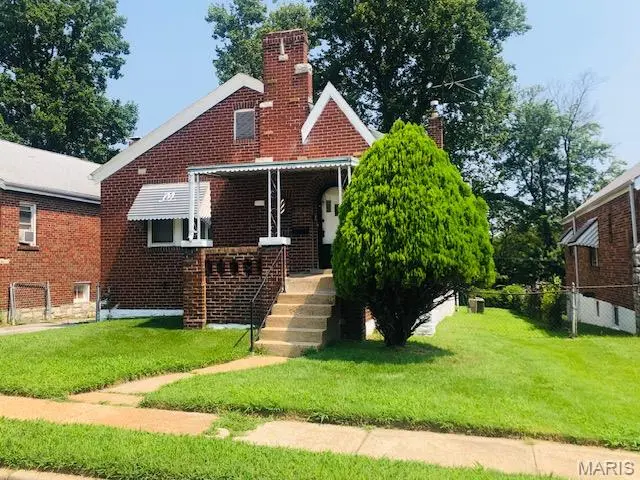 6997 Woodrow AVE, St Louis, MO 63121