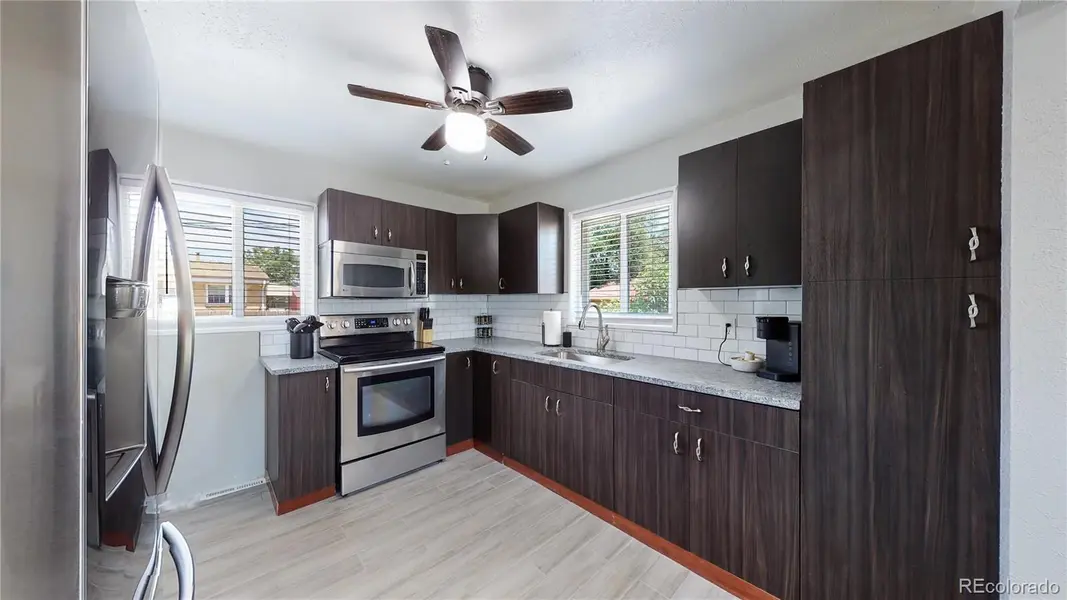 7020 Avrum DR, Denver, CO 80221