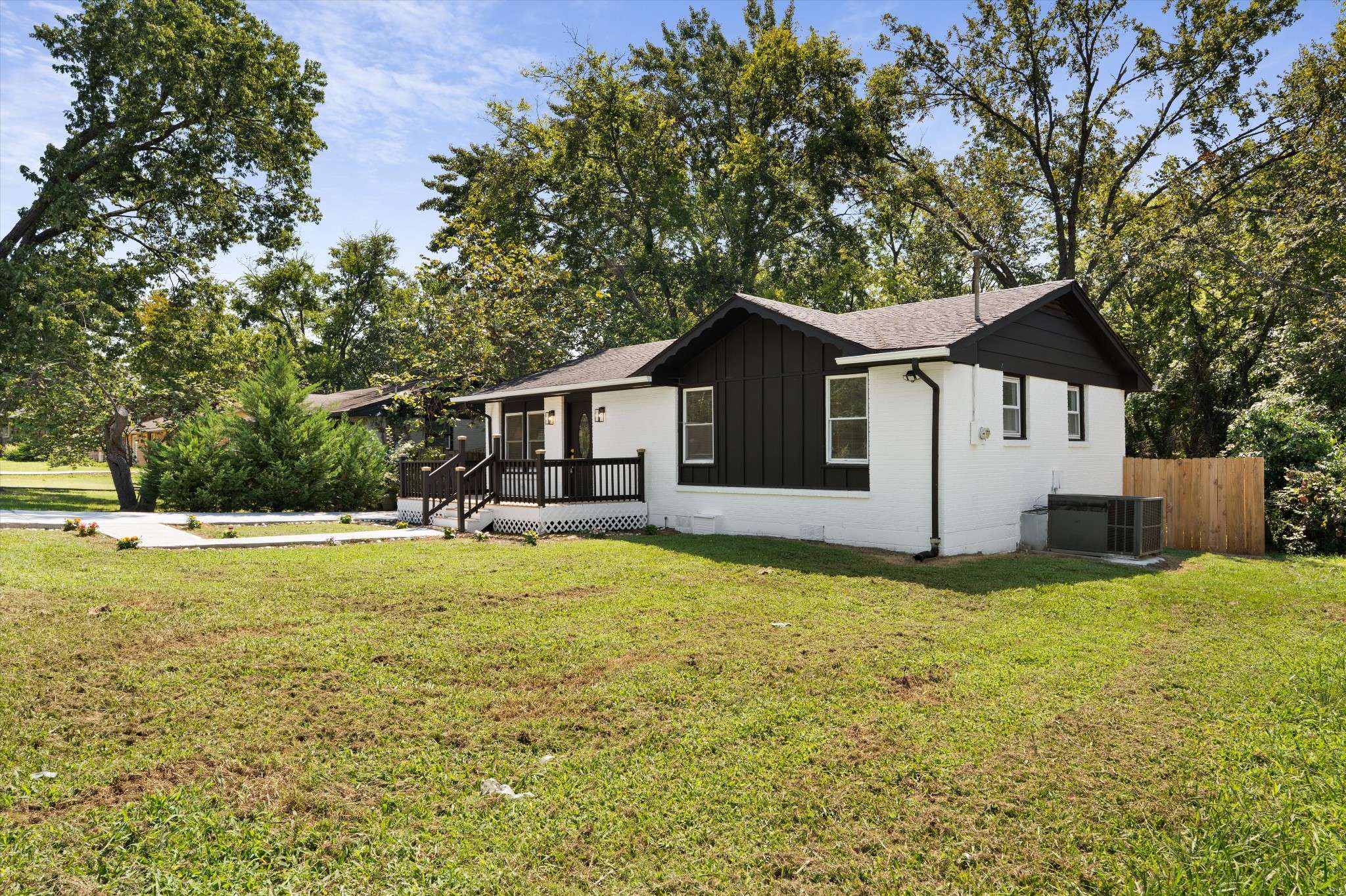2503 Allenwood Dr, Nashville, TN 37207