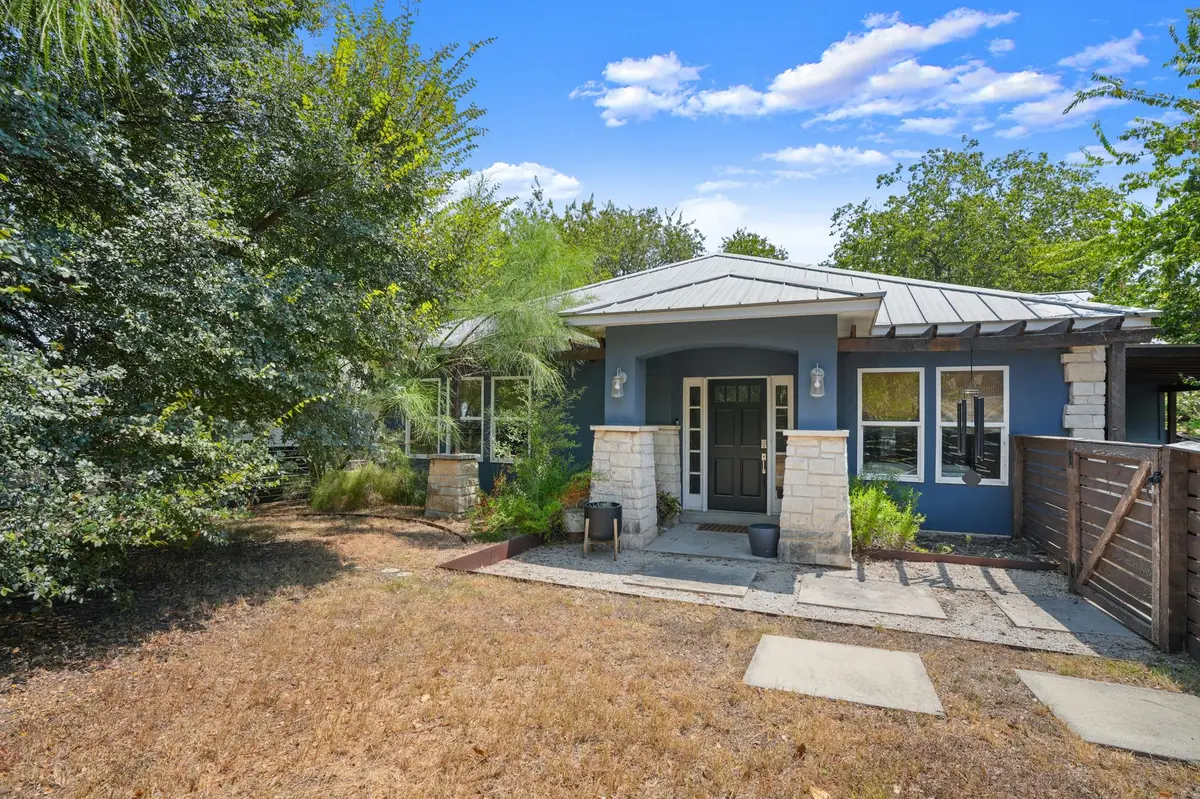 2501 Del Curto RD, Austin, TX 78704