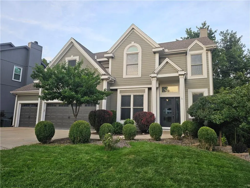13916 W 72nd ST, Shawnee, KS 66216