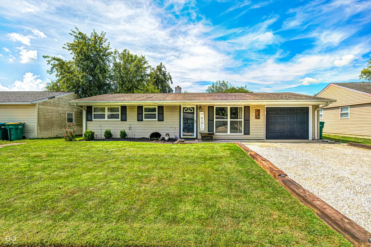 932 Walton DR, Plainfield, IN 46168