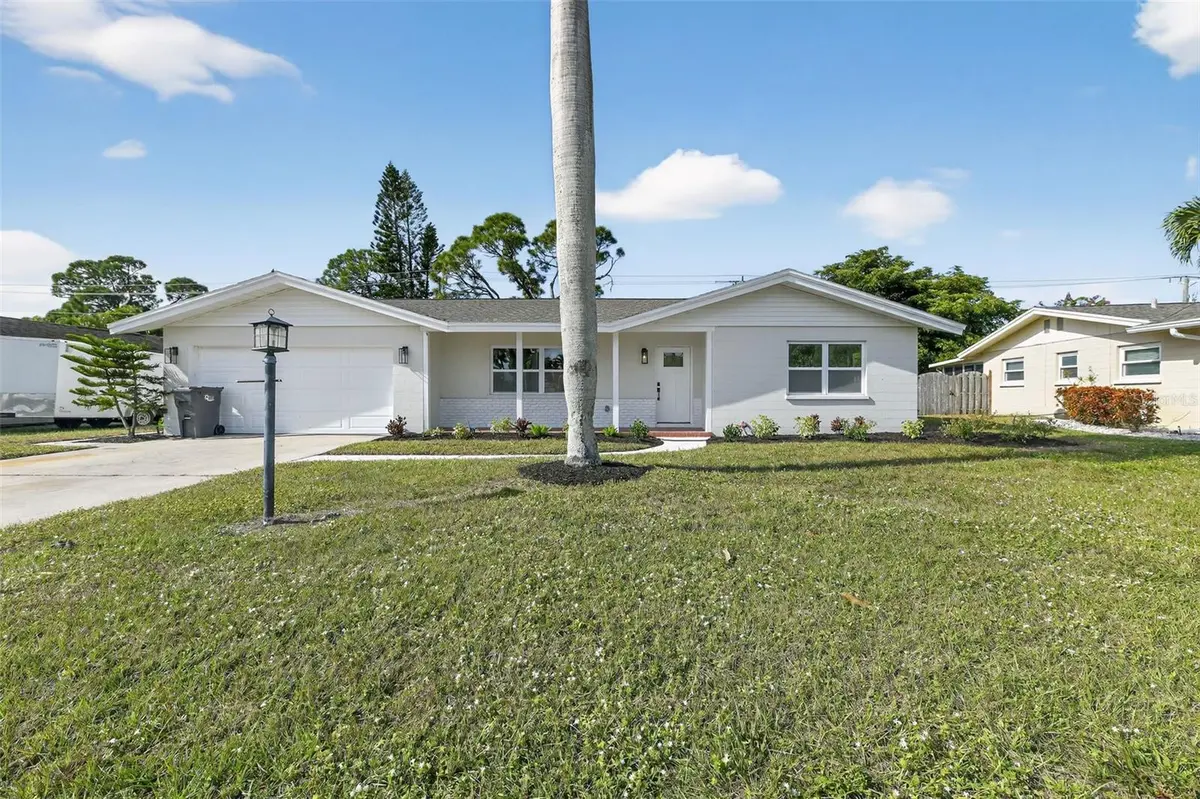 6224 7TH AVENUE DR W, Bradenton, FL 34209