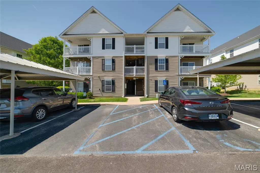 4101 Spring River DR #1B, O'fallon, MO 63368