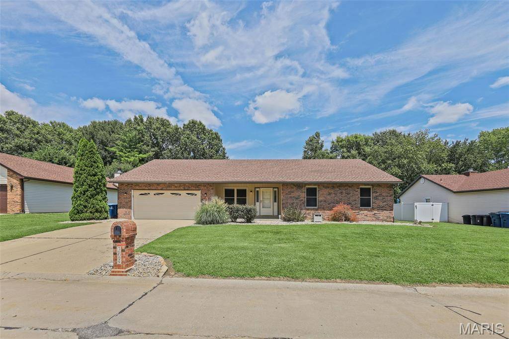 304 Brian DR, Swansea, IL 62226