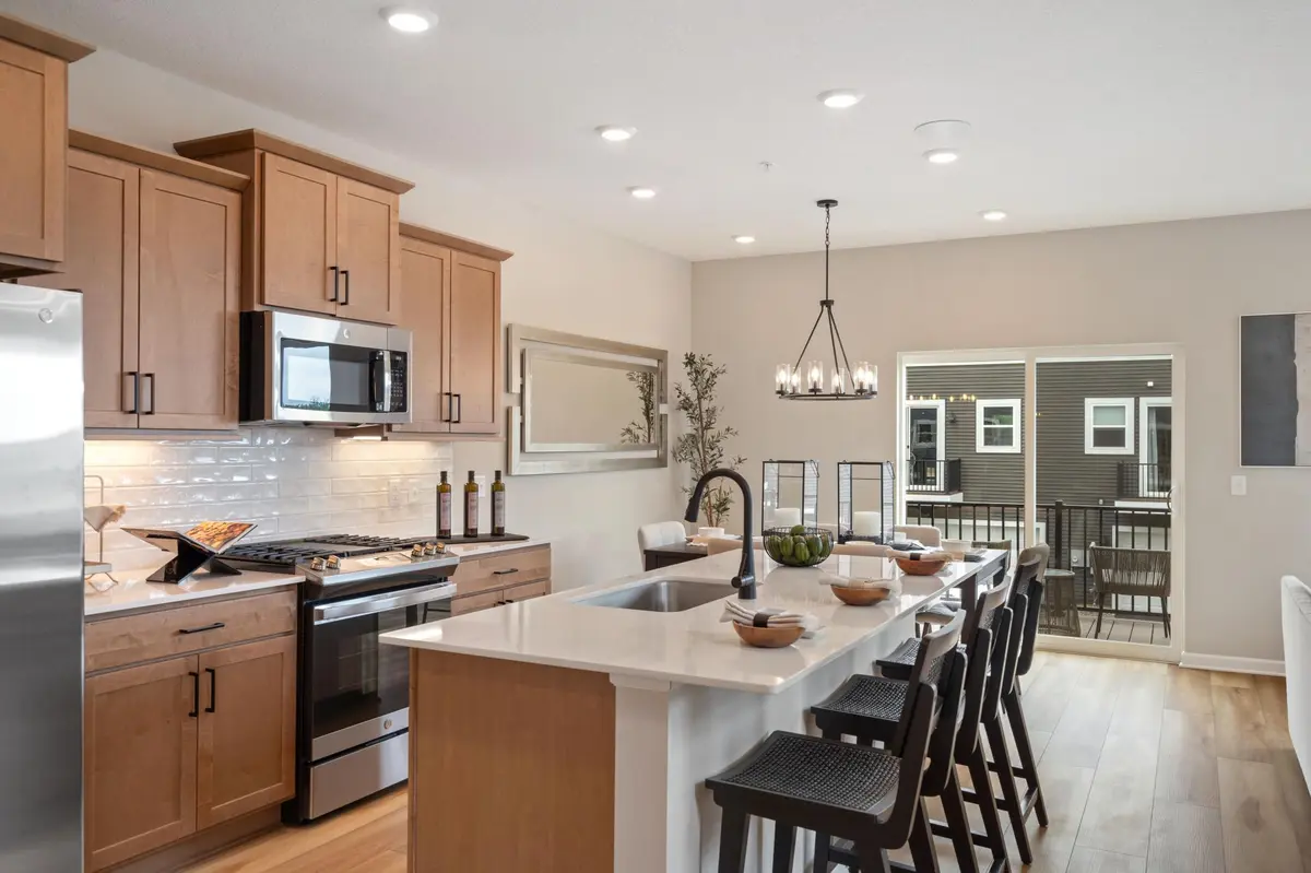 13627 Pine DR, Rogers, MN 55374