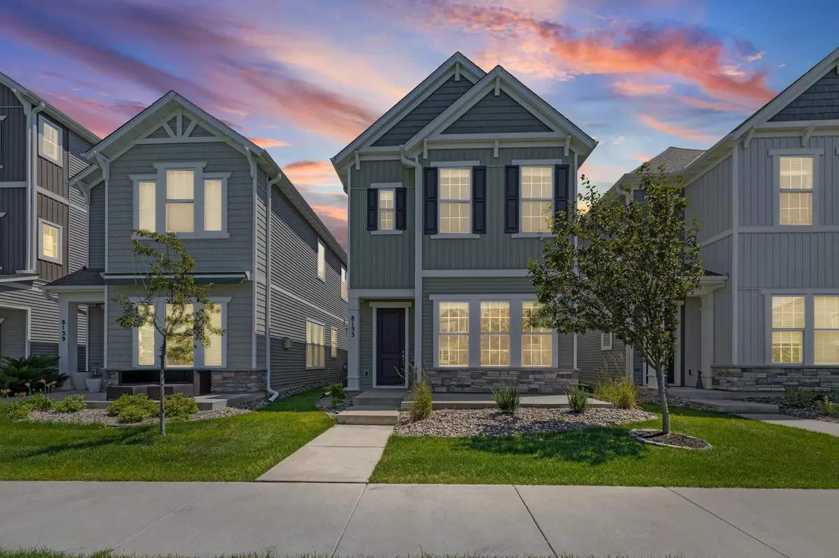 8133 Arrowwood LN N, Maple Grove, MN 55369