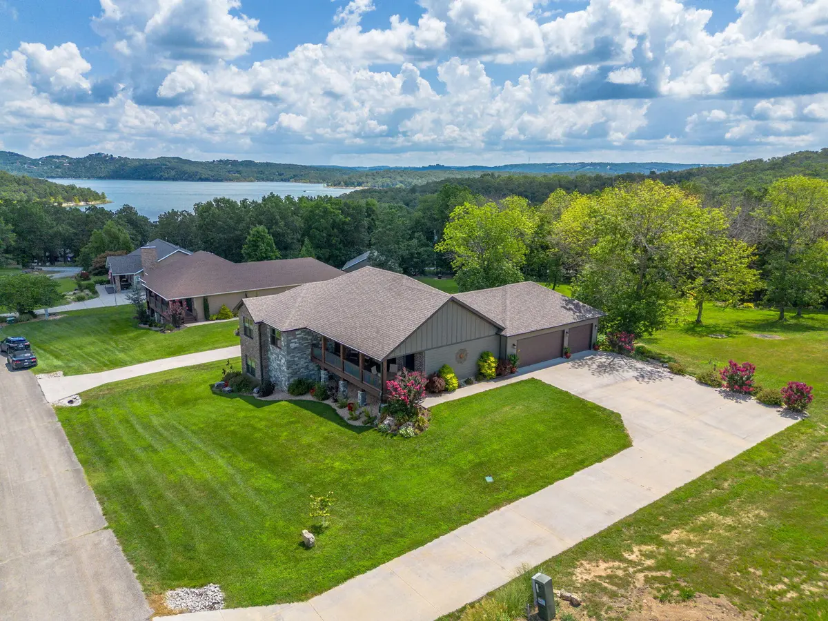 54 Chablis Road, Lampe, MO 65681