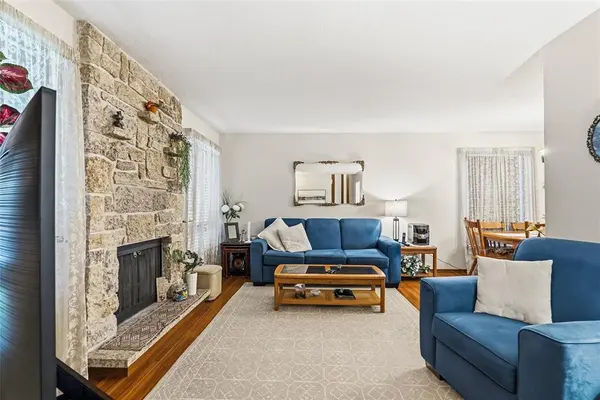 31 Anneville CRES, Winnipeg, MB R2P 1H1