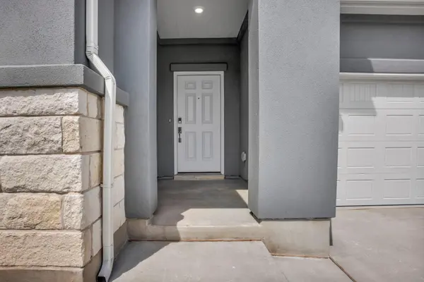 131 Adeline RD, Hutto, TX 78634