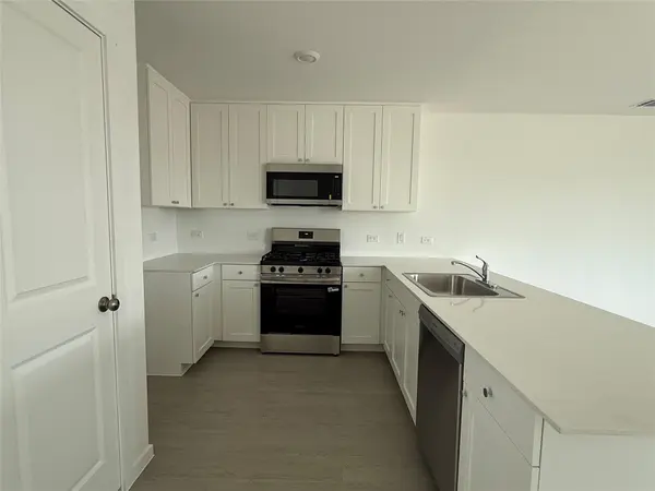785 Whoopers LOOP, Uhland, TX 78640