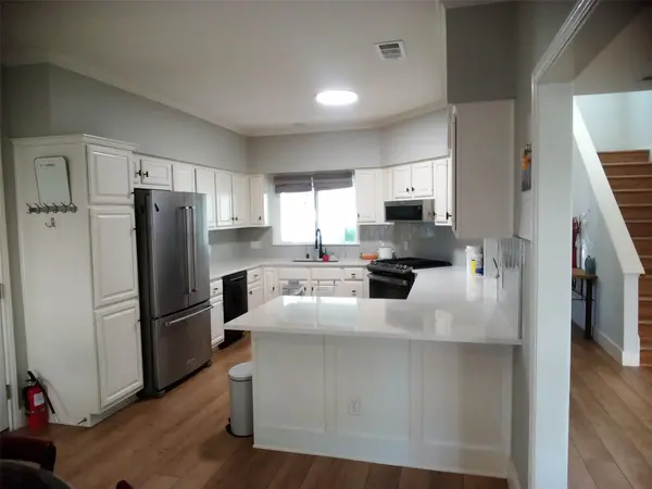 6010 Long Champ CT #109, Austin, TX 78746