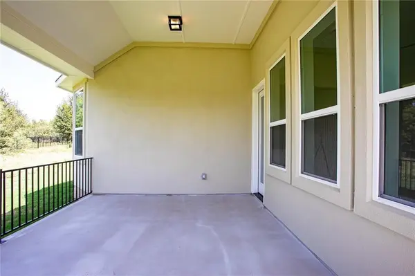 150 Raptor Beak WAY, Cedar Creek, TX 78612