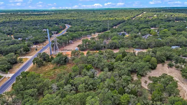 411 Arbors CIR, Elgin, TX 78621