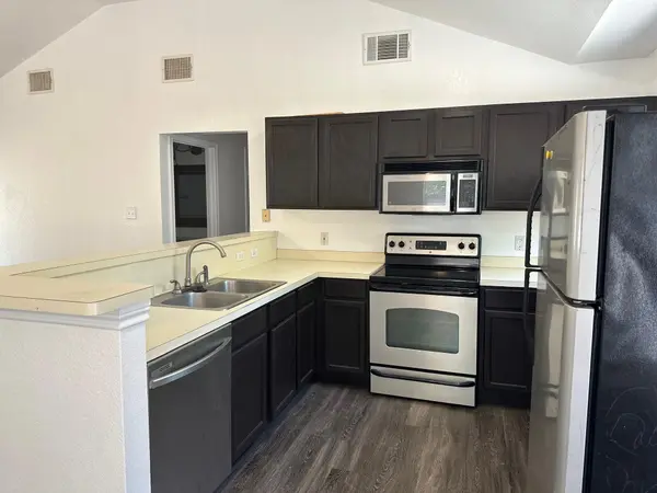 146 Waikakaaua DR, Bastrop, TX 78602