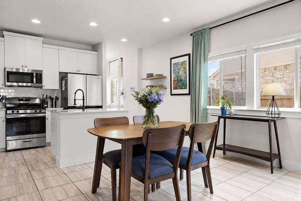 532 White Steppe WAY #252, Georgetown, TX 78626
