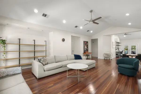 2501 Del Curto RD, Austin, TX 78704