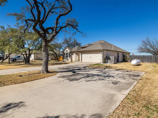 208 S Buffalo PASS, Georgetown, TX 78633
