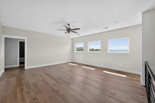 18213 Gregg Bluff RD, Jonestown, TX 78645