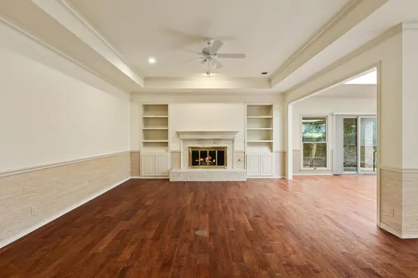 2834 Montebello RD #B11, Austin, TX 78746