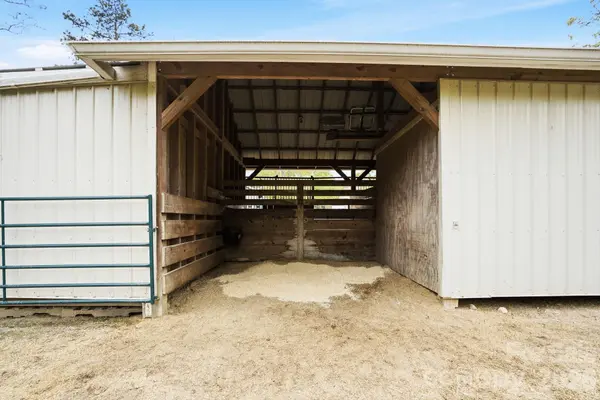 5508 Mcwhorter RD, Waxhaw, NC 28173